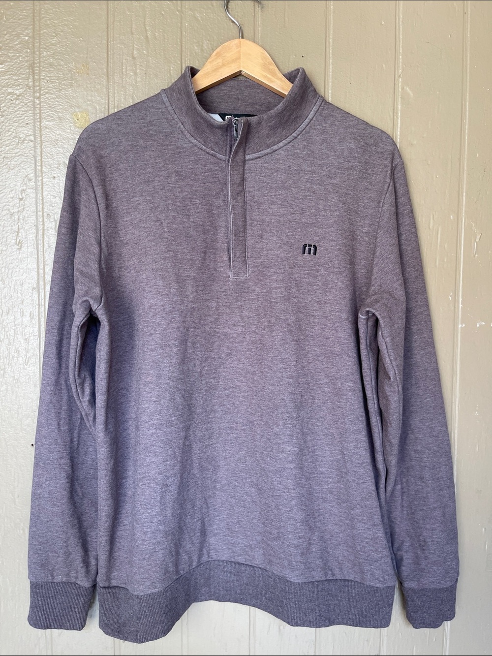 Travis Mathew Cloud Quarter-Zip 2.0 sweatshirt in gray Size M